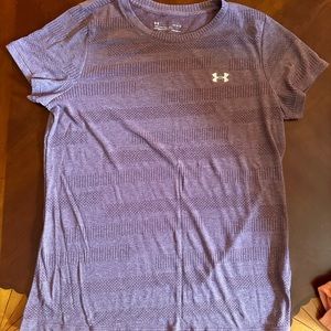 Under Armour loose fit tee